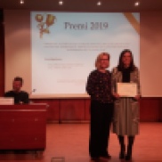 Dra. Rosa Monteserín, presidenta del jurat i la Dra. Esther Navarrete, guanyadora del premi 2019